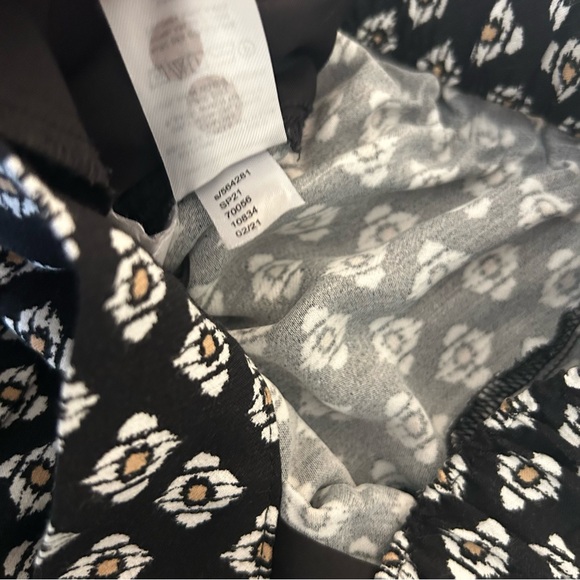 LOFT Wide Leg Pants The Pull On Black White Geometric Cropped Small Petite - Picture 13 of 13